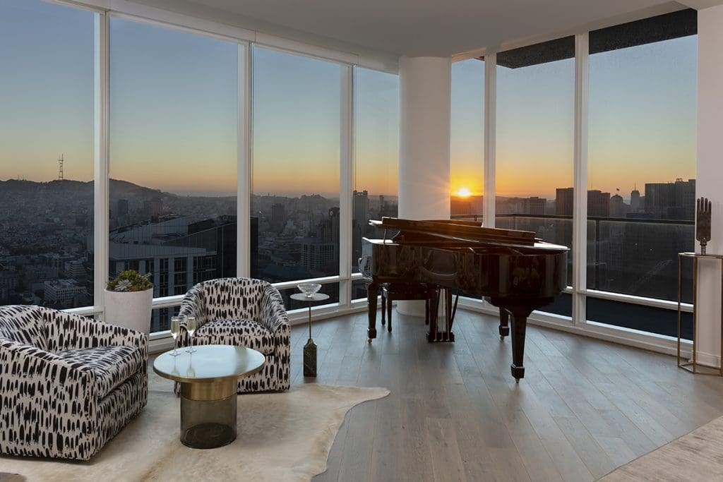Top Floor Penthouse offers Stunning San Fransisco Views