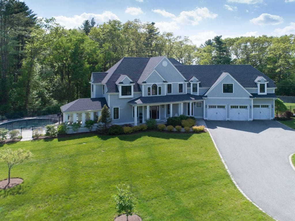 Contemporary Versatile Luxury in Massachusetts