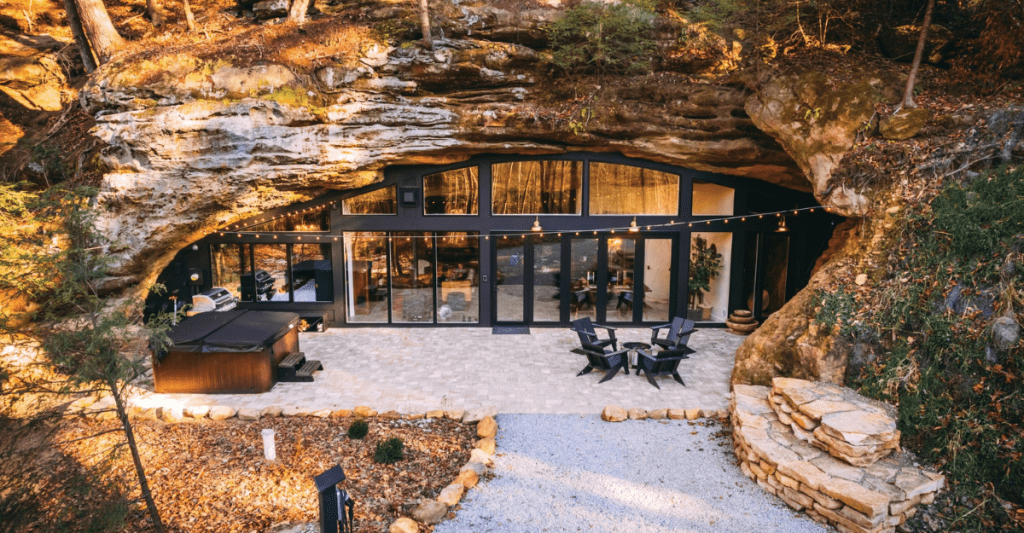 Ultimate Location: The Cave at Dunlap Hollow